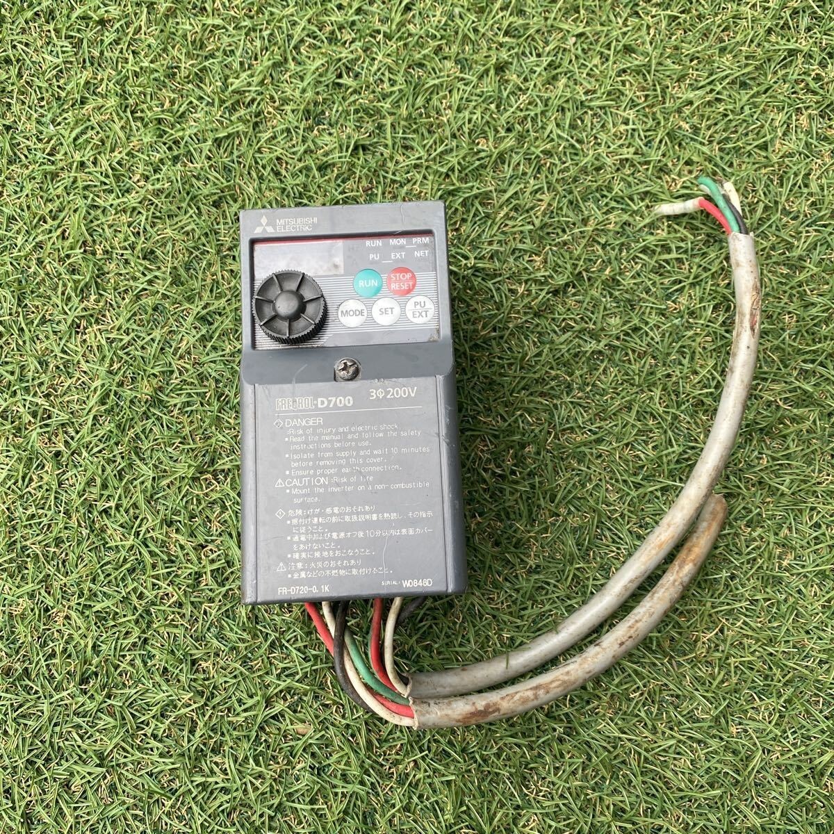 3i2001 簡単・小形インバータ FREQROL-D700シリーズ 三相200V FR-D720-0.1K拍卖