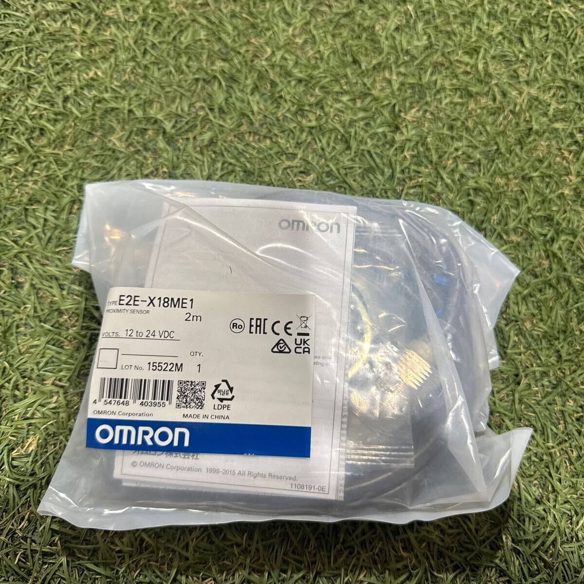 5B230 新品 OMRON スタンダードタイプ近接センサ E2E-X18ME1 2m インボイス対応 拍卖