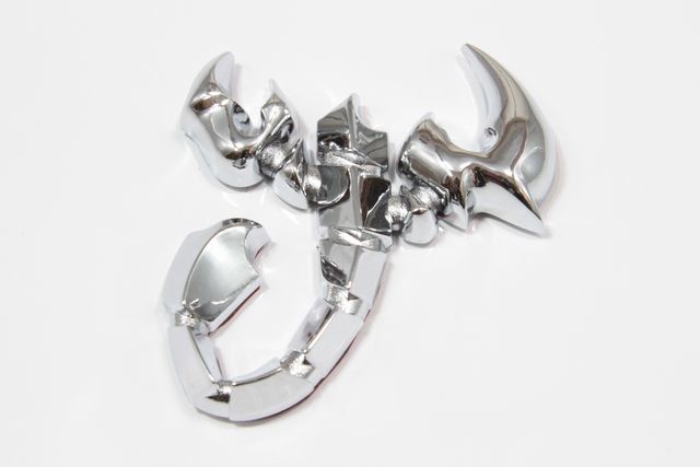 イメージチェンジにサソリ スコーピオンエンブレム フロントリア アバルトABARTH カー用品 外装パーツ カーアクセサリー 車バイク 拍卖