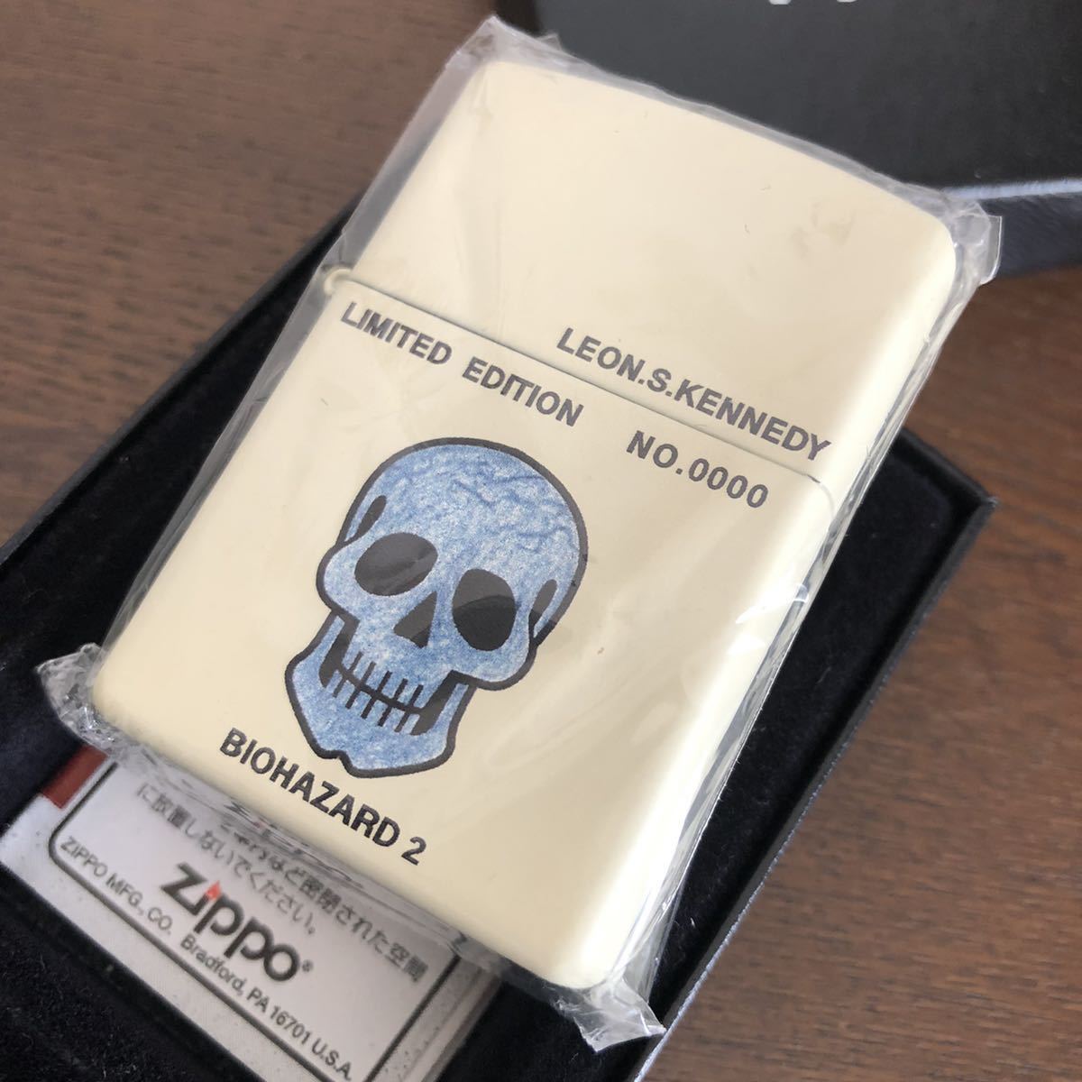 希少品 zippo バイオハザード レオン NO.0000 レアカラー 白 マットホワイト 未使用 LEON ゾンビ R.P.D. サンプルカラー CAPCOM拍卖