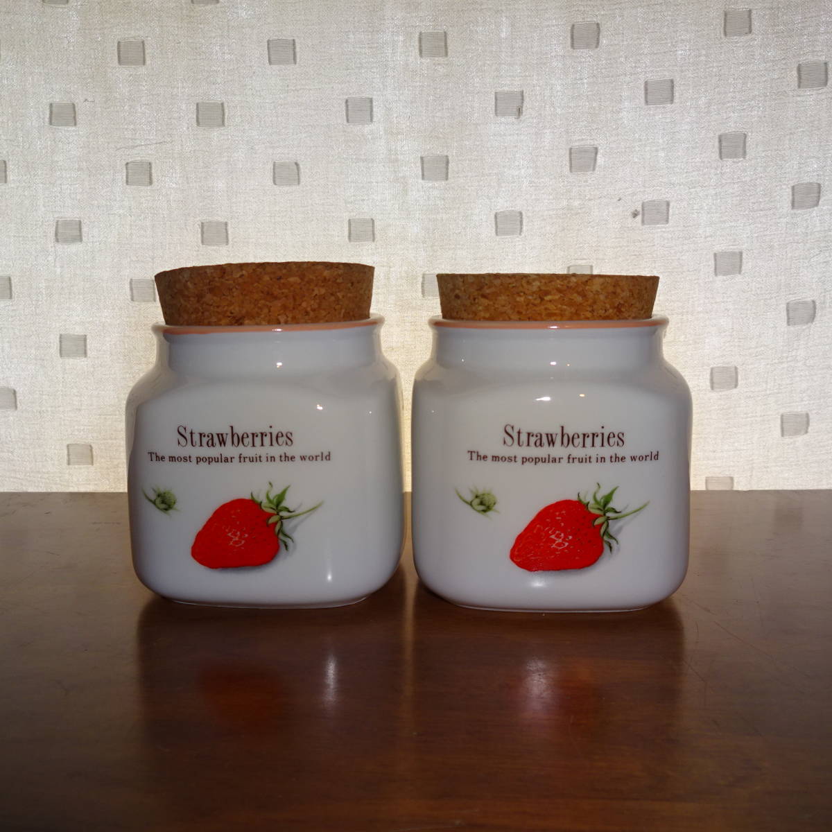 EJIRI陶器製キャンディBOX コルクキャップ イチゴ柄陶器飴入れ EJIRY JAPAN デットストック品拍卖