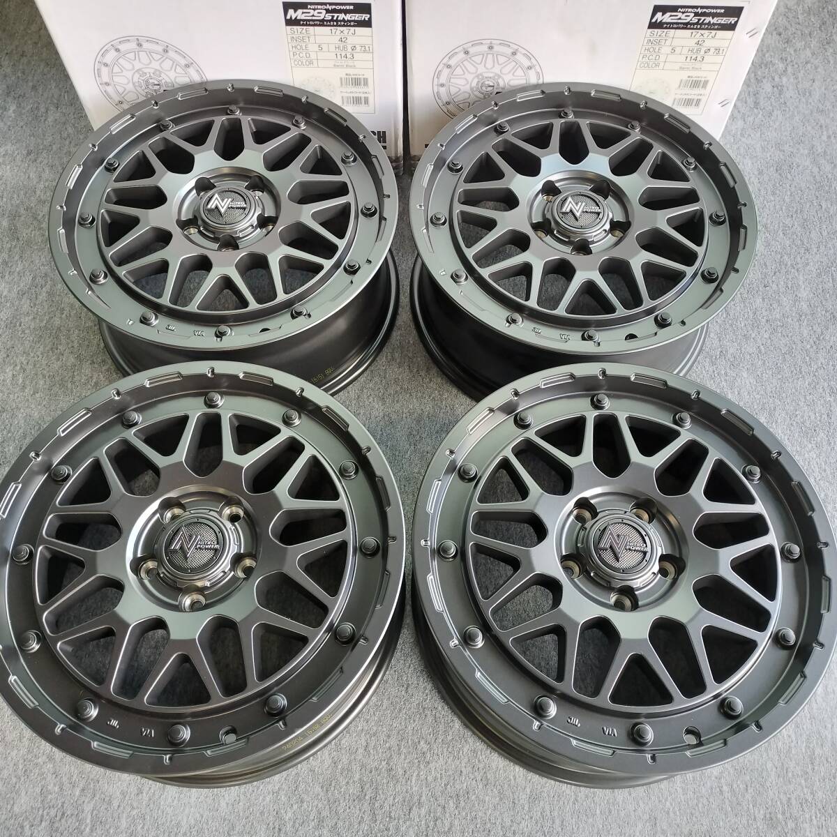 ナイトロパワー M29 スティンガー 17x7.0J+42 5H114.3 新品4本セット カローラクロス ヤリスクロス ヴェゼル デリカD:5 WR-V 2516拍卖