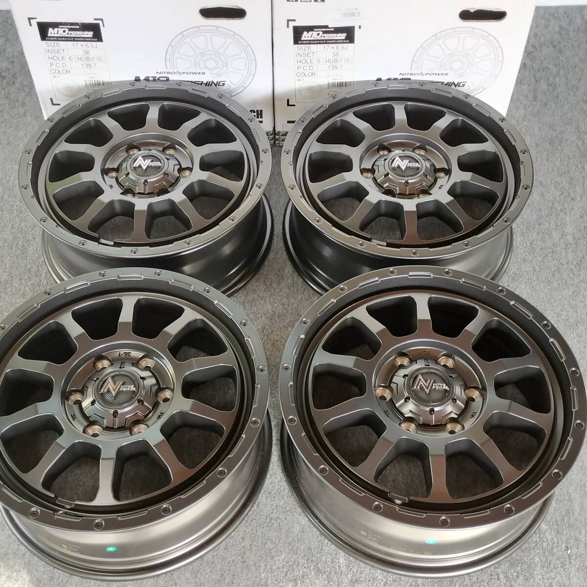 ナイトロパワー M10 パーシング 17x6.5J+38 6H139.7 新品4本セット ハイエース レジアスエース 200系 キャラバン 01-2520拍卖