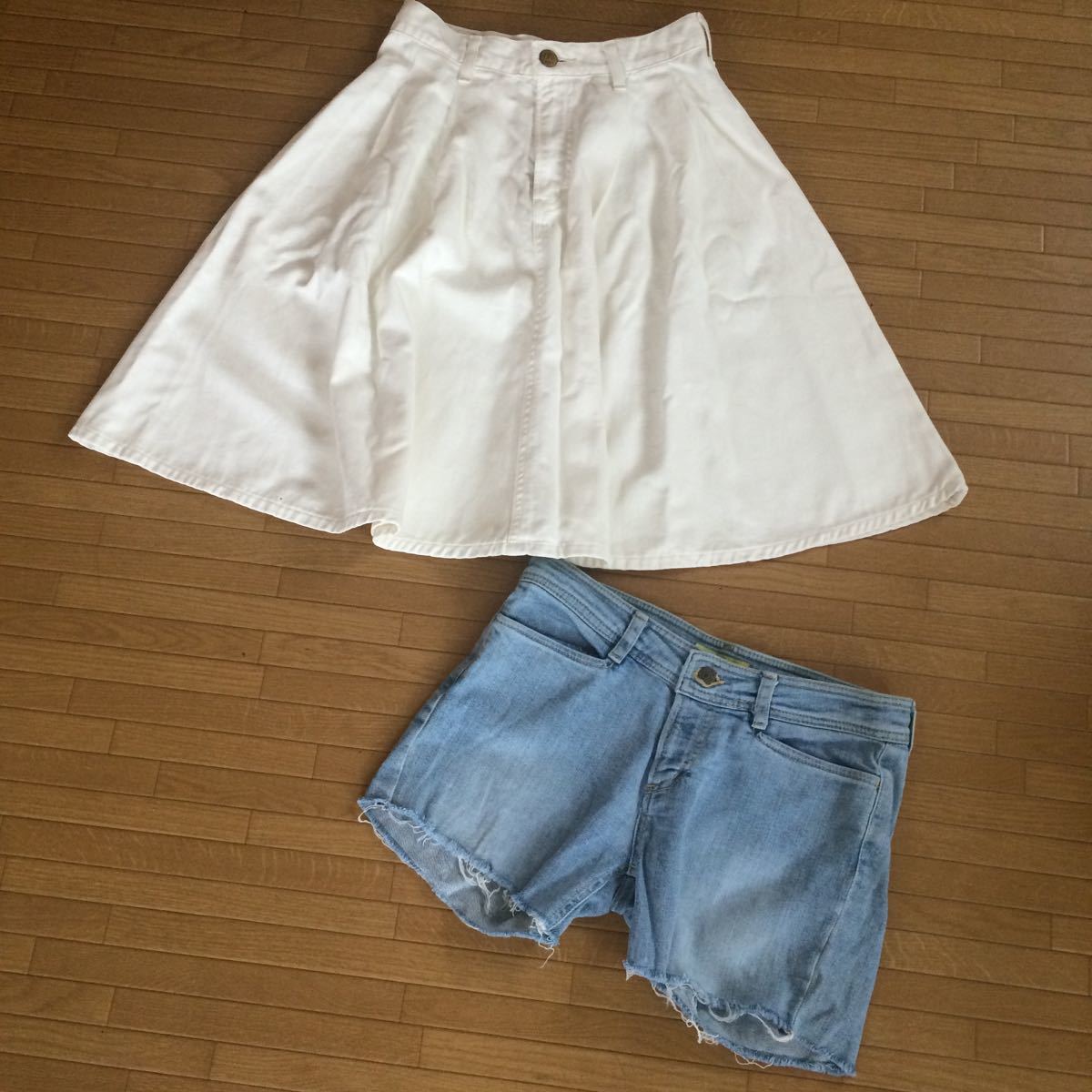 子供150サイズ ホットパンツ 白スカートはLeeとロペピクニックのコラボ品 激レア物ショートパンツ拍卖