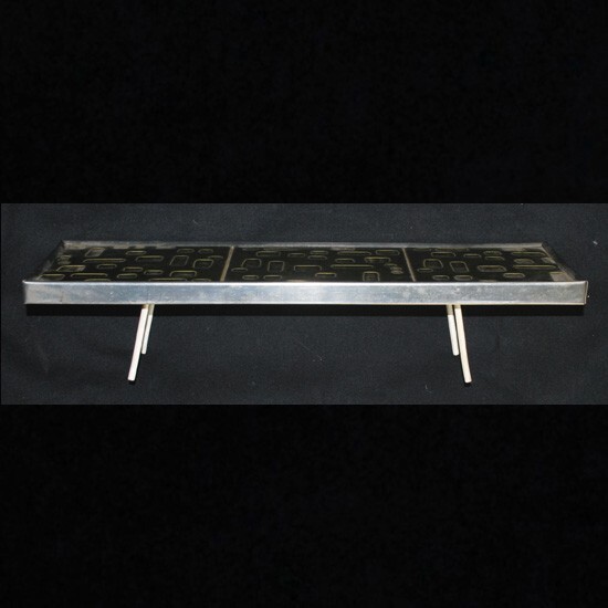 ●2144●レトロ欧州モダンビンテージ品 ◆ ドイツ製タイル ( AGROB ISMA ) を 3 枚使った足付小物台 ◆ 1970年代の秀品!拍卖