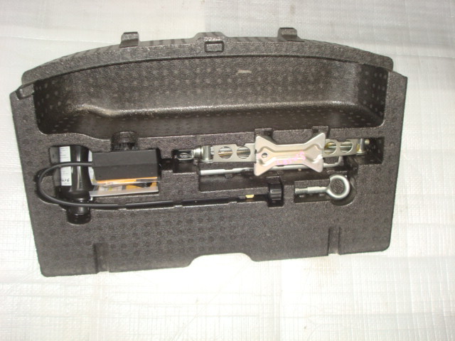 40 タント L350S ジャッキ レンチ 工具等 車載工具拍卖