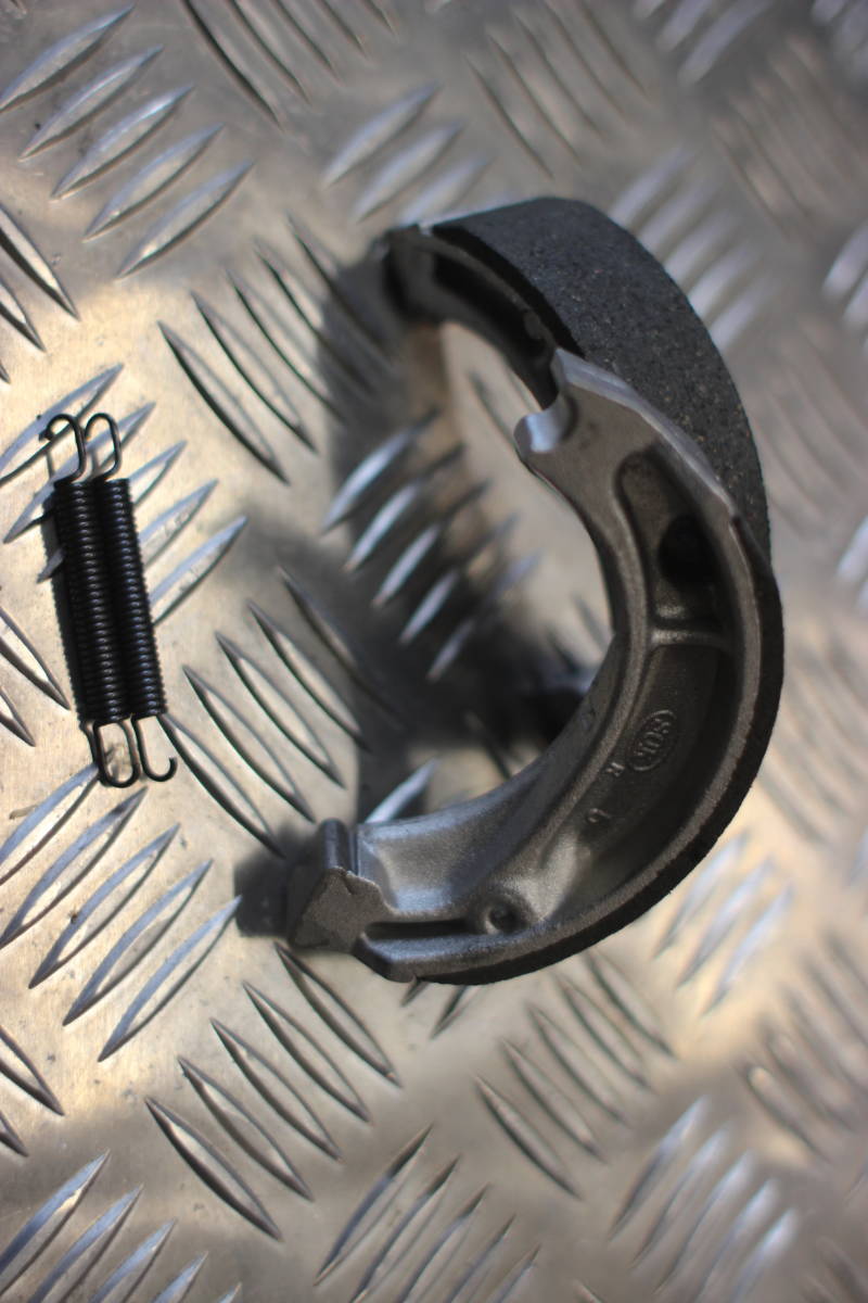 F258スーパーカブ プレスカブ リトルカブ AA01 C50 C70 ジャズ MD50 90 ブレーキシュー拍卖