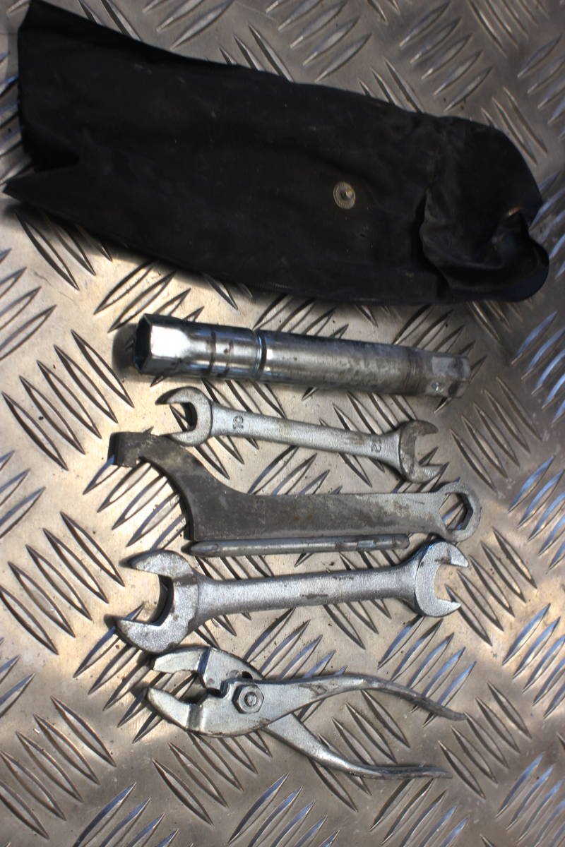 F273ヤマハ ホンダ 川崎? 車載工具 当時物拍卖