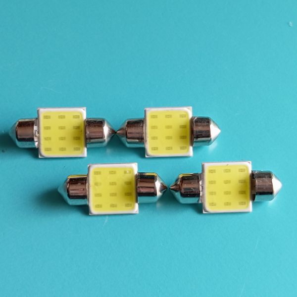 ギガ グランドプロフィア 超爆光!24V LED T10 31mm ルームランプ 4個セット T10 日野 いすゞ まくら球 星マーカー 室内灯 角マーカー /t31拍卖