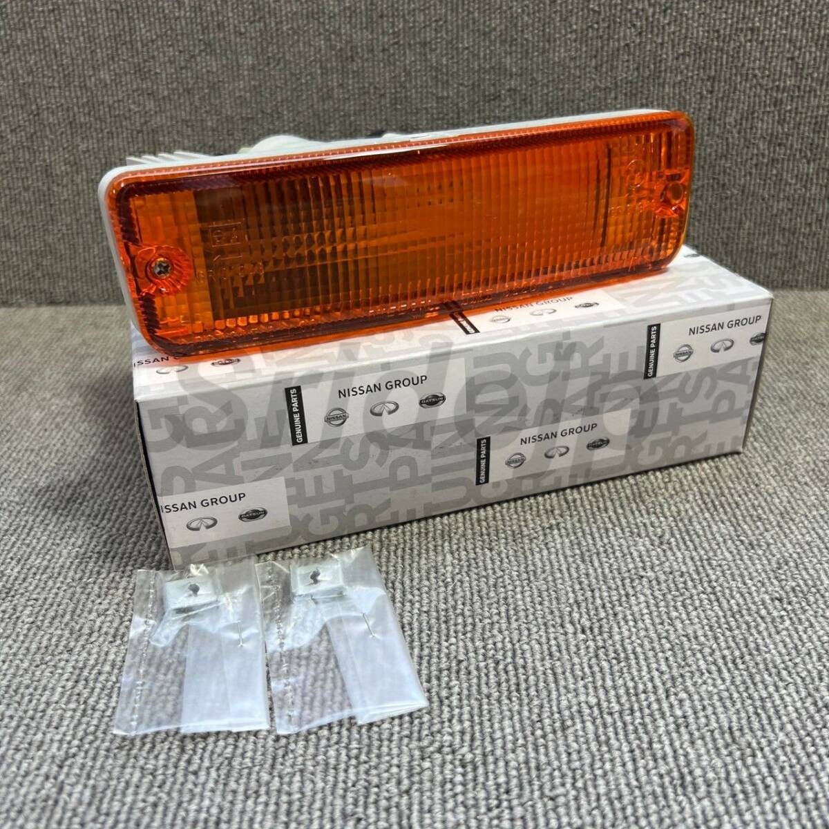 【未使用】日産 PS13 S13 シルビア 純正 フロント ターンシグナルランプ ウインカー ASSY 右 Turn signal lamp assembly front RH拍卖