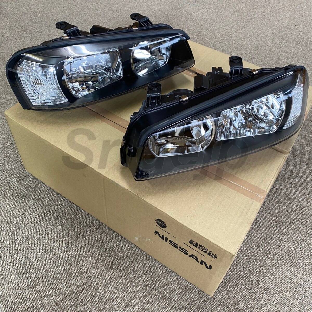 【新品】日産純正 R34 BNR34 ER34 スカイライン ヘッドライト ランプ ハウジング ハロゲン ASSY 左右セット★ Headlamp housing assy RH LH拍卖