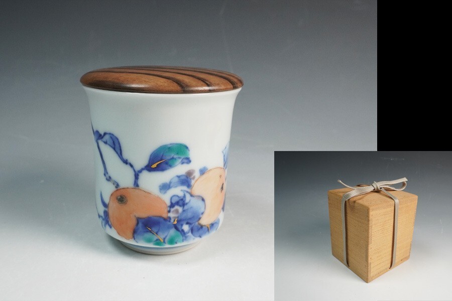 宮川香山 「真葛 香山」作 釉下彩柘榴図湯呑 黒柿蓋添 箱付 保証品 12568AY拍卖