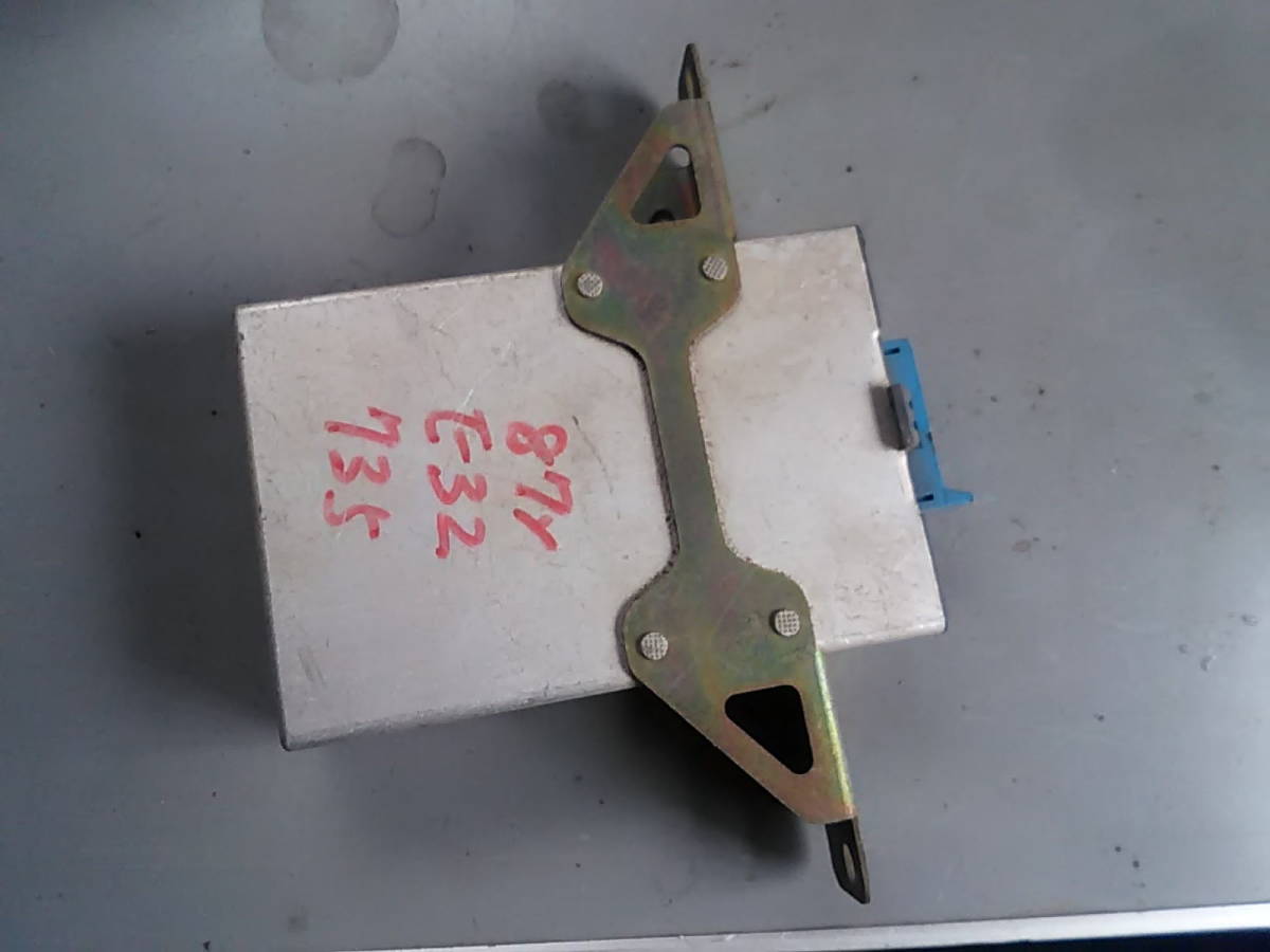 ■BMW E32 735 クルーズ コントロール ユニット 中古 1379876 部品取あり E36 E34 318 320 Z3 525 535 モジュール EUC コンピューター ■拍卖