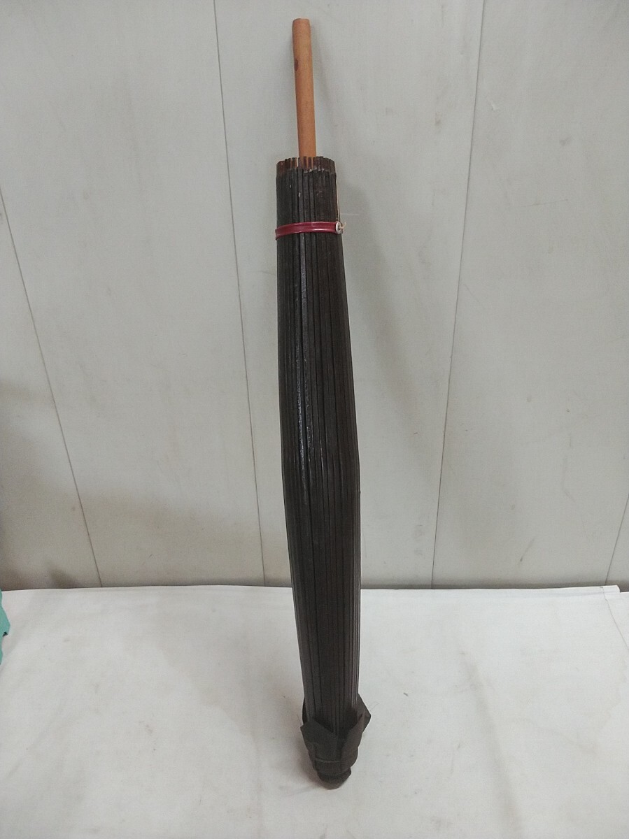 レトロ!! 古民家 番傘 和傘【 高72cm 開いた傘径107cm 】長期保管在庫品 破れあり インテリア拍卖