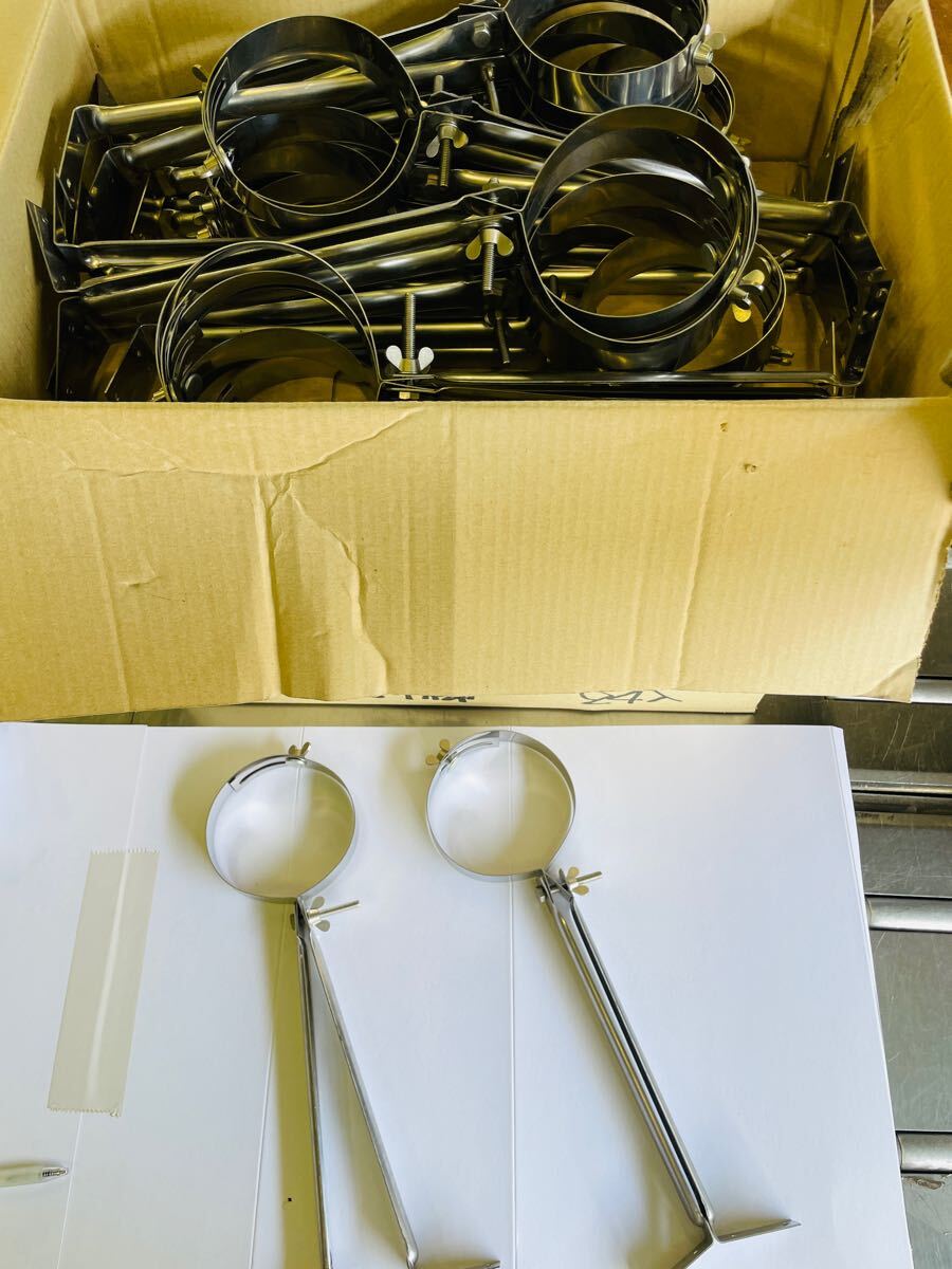 24個セット ステンレス回転式煙筒支え φ100~φ106 足長240㎜(8寸脚) 未使用品拍卖