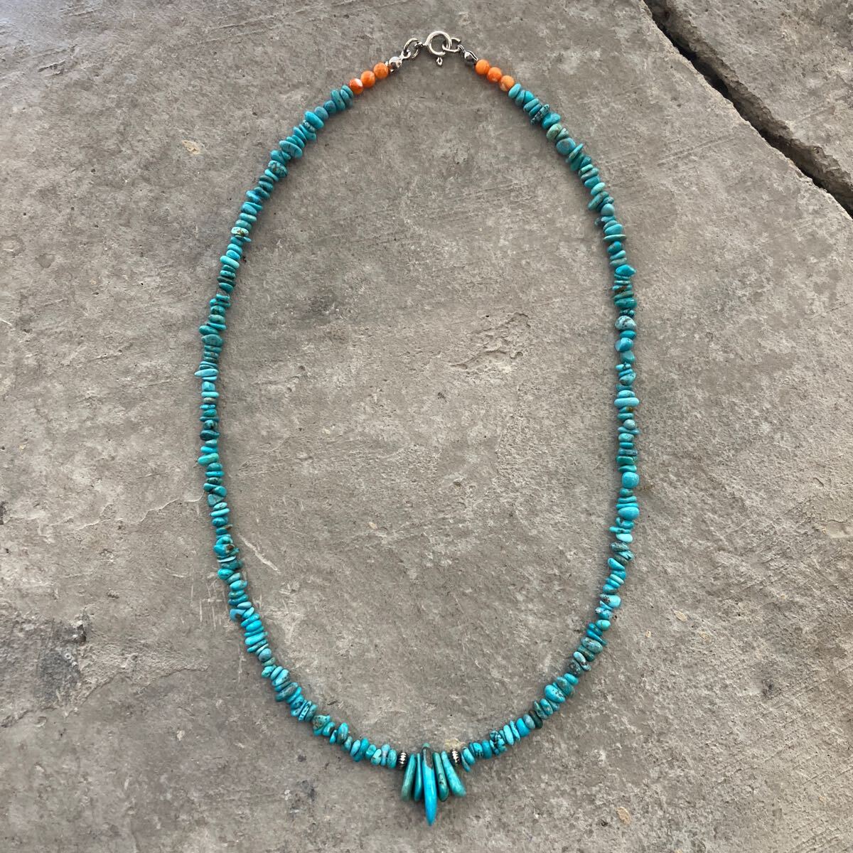 235天然ターコイズのデザインネックレス Sv925製ビーズ サンドトミンゴ 天然石 拍卖