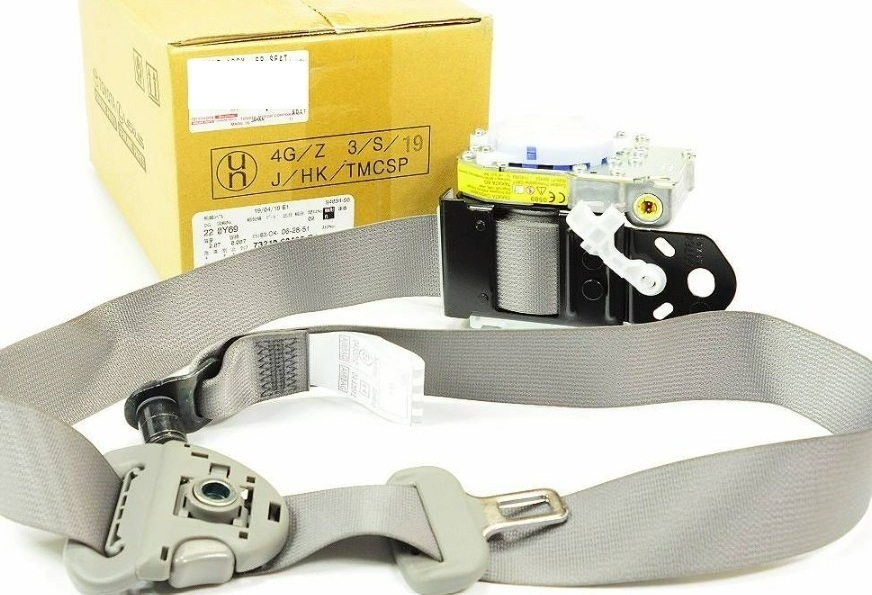 トヨタ 未使用 ランクル 100 ランドクルーザー フロント 右 シートベルト RH 検 在庫少 エンジン ボンネット マフラー HDJ100 UZJ100 ドア拍卖