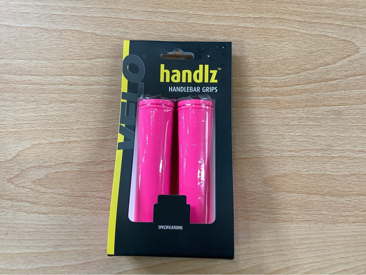 新品未使用 グリップ ピンク VELO ベロ 全長130mm 自転車拍卖