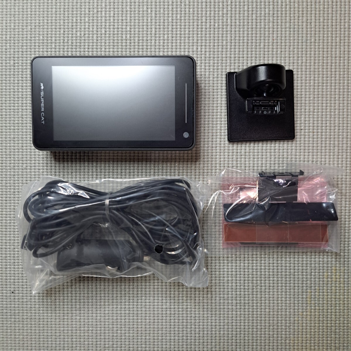 Yupiteru ユピテル SUPER CAT スーパーキャット A1200L レーザー レーダー GPS探知機 拍卖