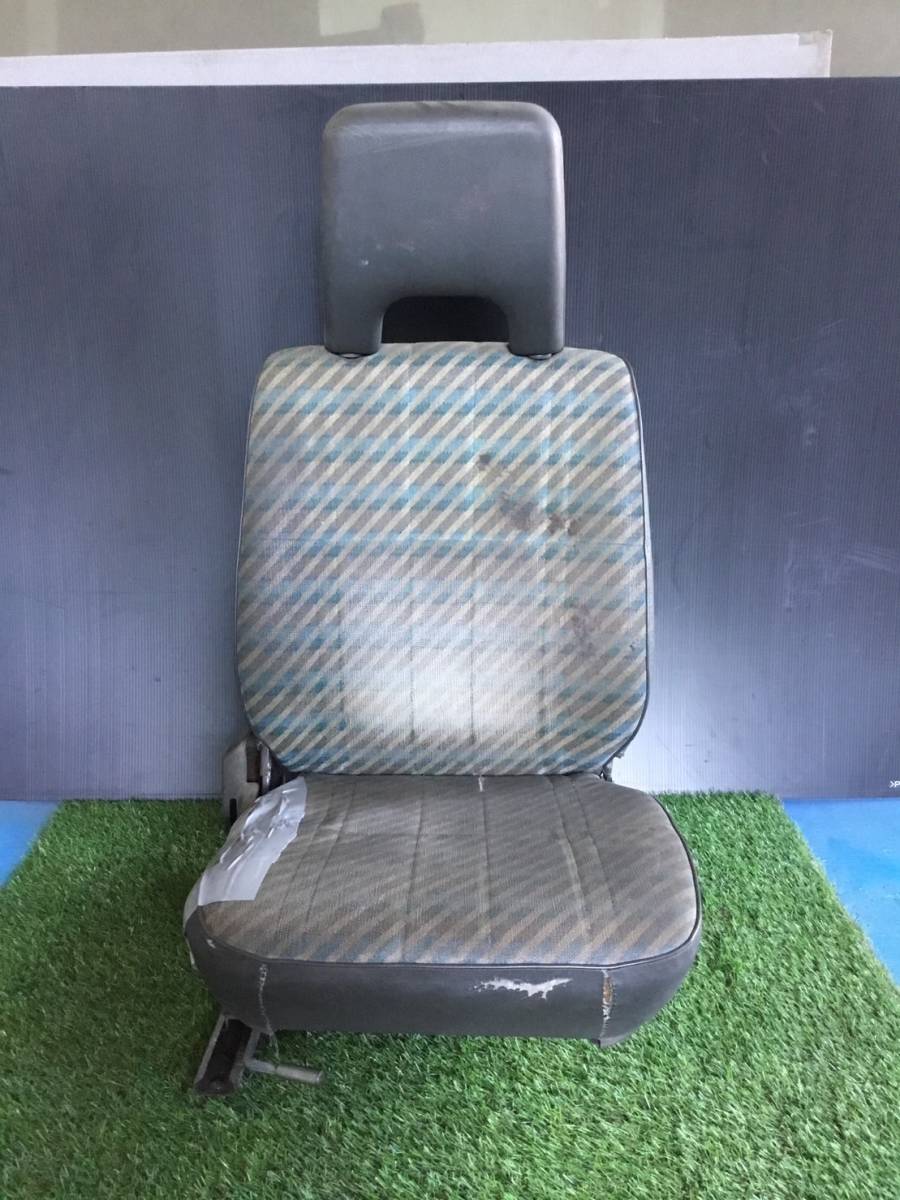 FE305B H.5年 フソー キャンター 3人乗り 運転席側 シート 破れあり J下 23628 即日発送可 ヤフオク MC131347 94×57×57拍卖