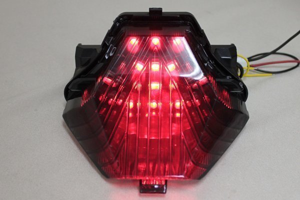 YZF-R25 ウインカー付 LEDスモークテールランプ MT-25 YZF-R3 MT-07 MT-03 LEDテールランプ YAMAHA ヤマハ拍卖
