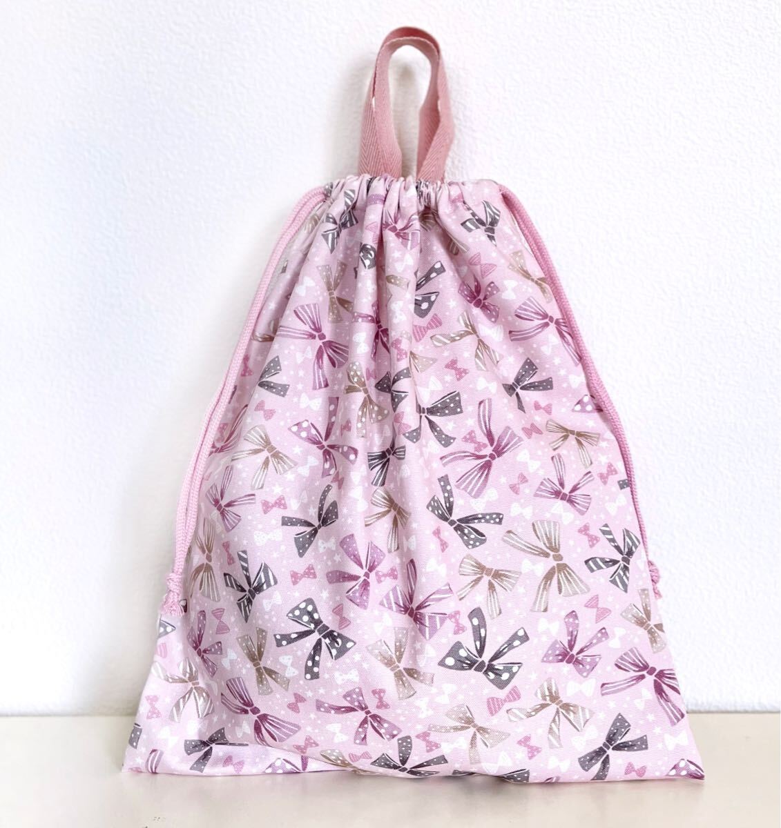 リボン柄 体操着袋 女の子 ポップ ピンク 大人かわいい スモーキー お着替え袋 入園入学拍卖