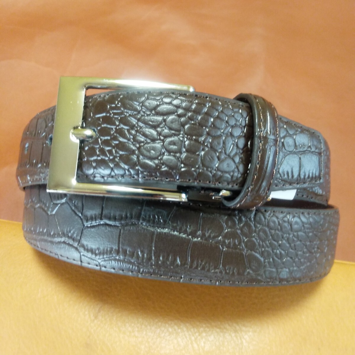 お薦め特価品(ワニ型押しタイプ) 新品牛革35㎜紳士メンズビジネスベルト(両面本革加工)拍卖