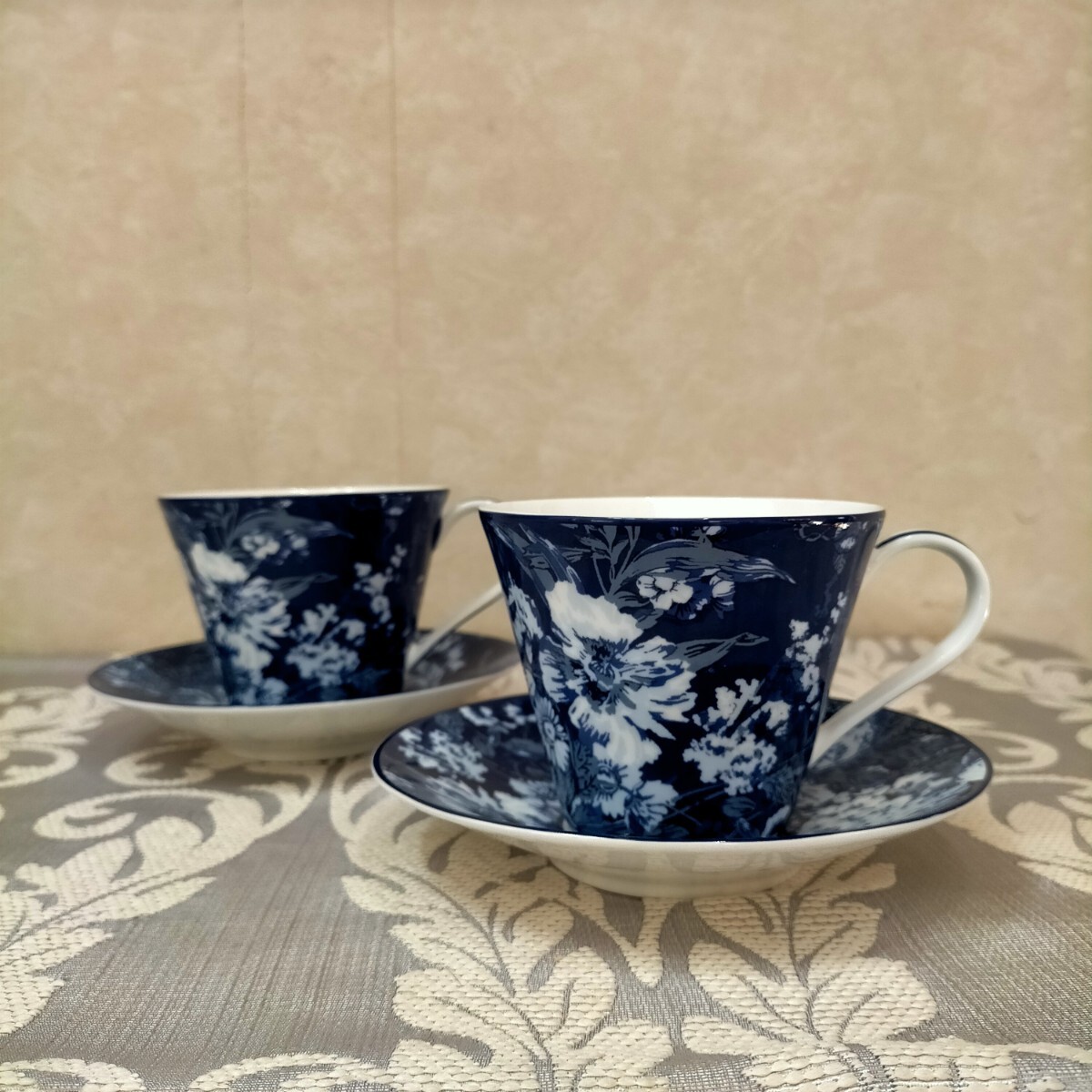 未使用保管品 ラルフローレンホーム  カッシー  ペアカップ&ソーサ  上品で飽きの来ない逸品 拍卖