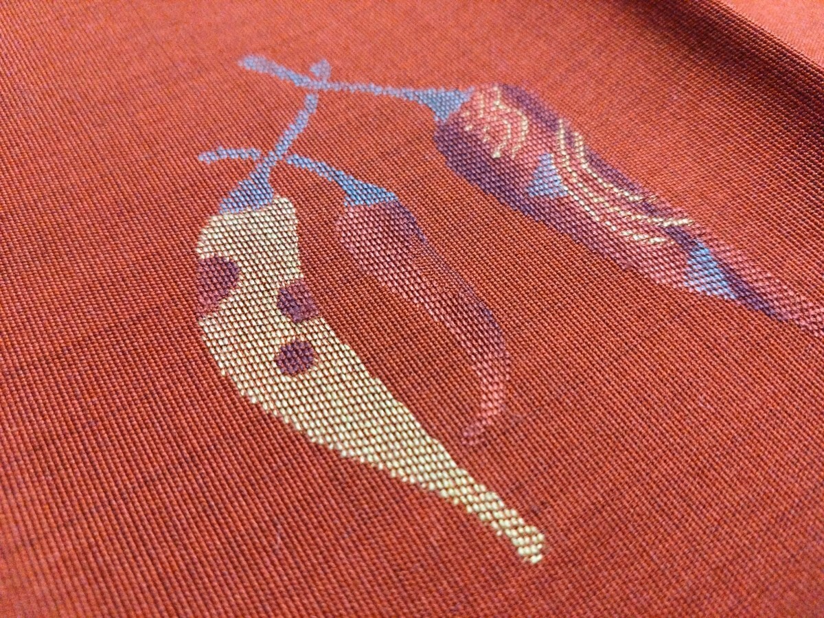 ● 69 可愛い とうがらし 唐辛子 柄 とても 粋 お茶目 素敵な 袋帯 赤系 朱色 ダークオレンジ 帯 中古 ③拍卖