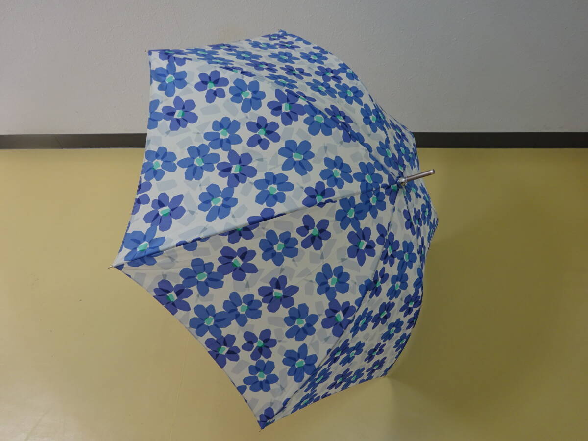 (せ-A1-1156)Wpc. ワールドパーティー 長傘 手開き式 ブルー 青 ホワイト 白 花 全長約86.5cm 半径約50.5cm 中古拍卖