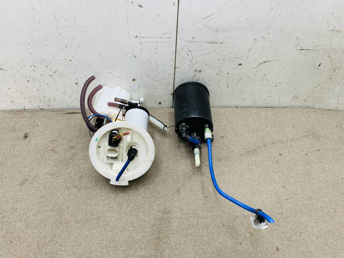 平成27年9月 BMW F20 118i スタイル 1A16  後期  燃料ポンプ フューエルポンプ 拍卖