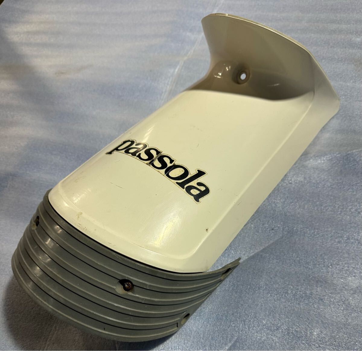 YAMAHA/ヤマハ 2T4 PASSOLA/パッソーラ 純正 ホワイト カウル シート下カウル/当時物拍卖