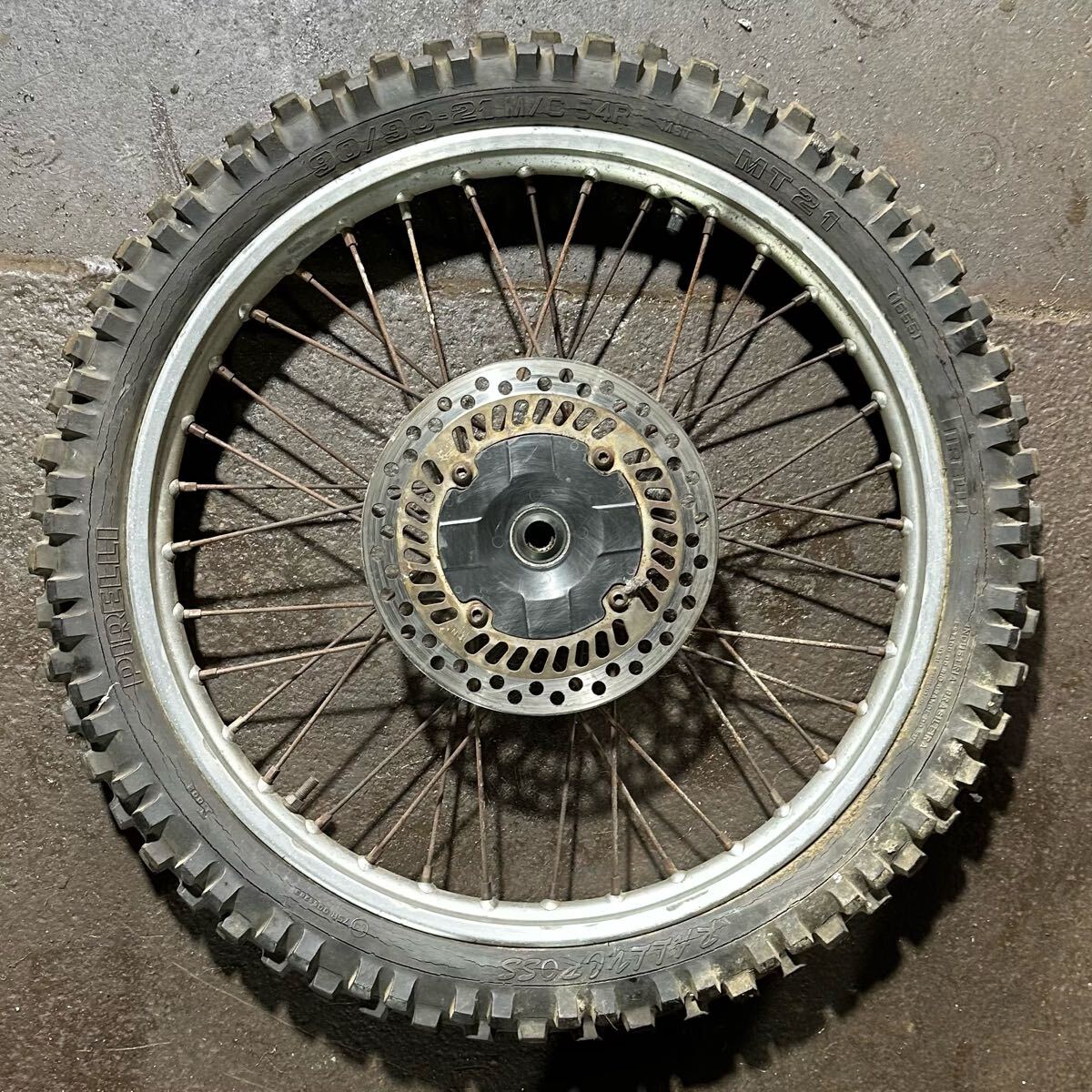 HONDA ME06 XR250R 1991MODEL 純正 フロントホイール ブレーキディスク タイヤ ME08 XLR250R XR250R CRF125F XL125R XLR200R拍卖