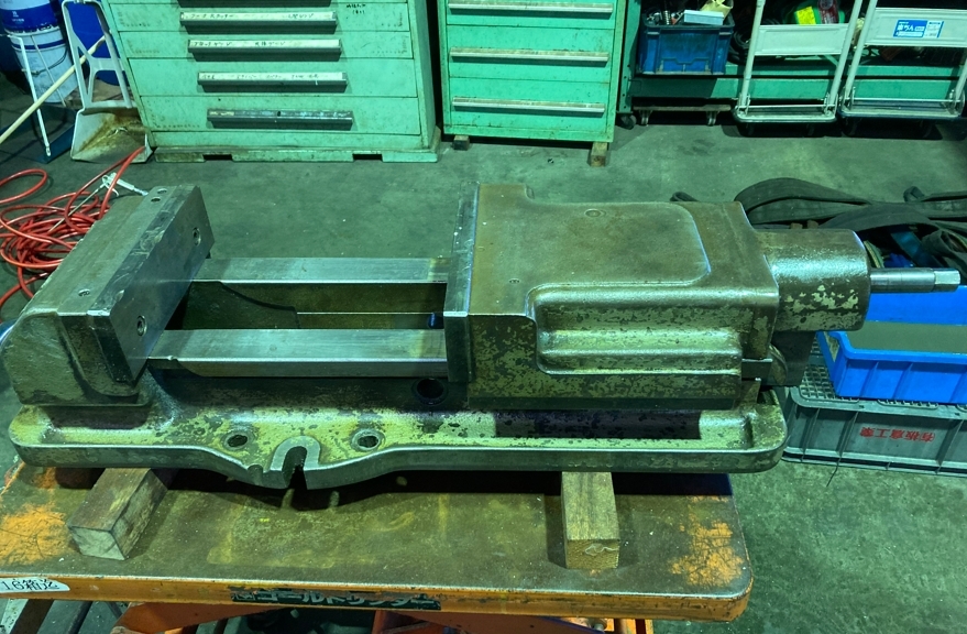 武田機械 TAKEDA 油圧バイス マシンバイス 型式:TK-250HVS 口金:250mm 口高80mm 引取限定拍卖