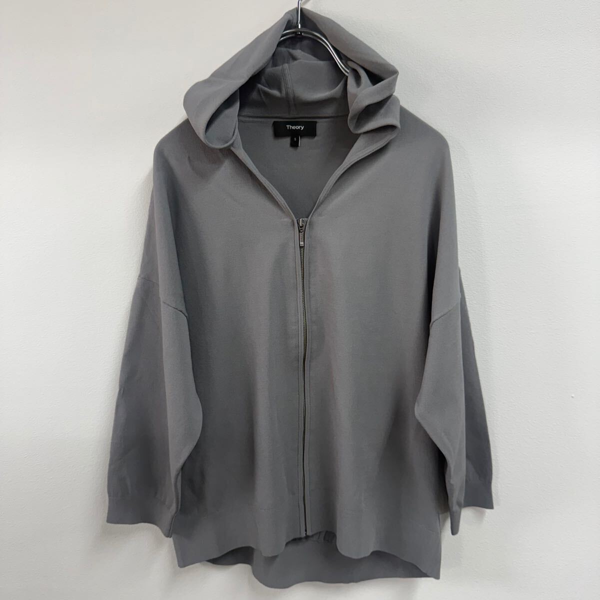 ♪ セオリー Theory 18aw パーカー 伸縮性◯ ジップパーカー ドルマン グレー 七分袖 S フード付きパーカー 軽量 ジャージー拍卖
