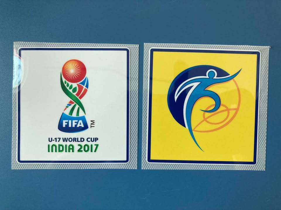 ~小物~ 2017 FIFA U-17ワールドカップ ワッペン 2枚 セット拍卖