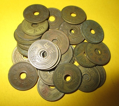 ★5円黄銅貨 《昭和25年》 30枚 普通品+-拍卖