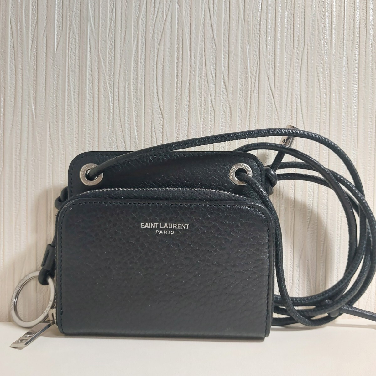 サンローラン ネックポーチ ショルダー ウォレット 財布 キーリング付き レザー ブラック 778008拍卖
