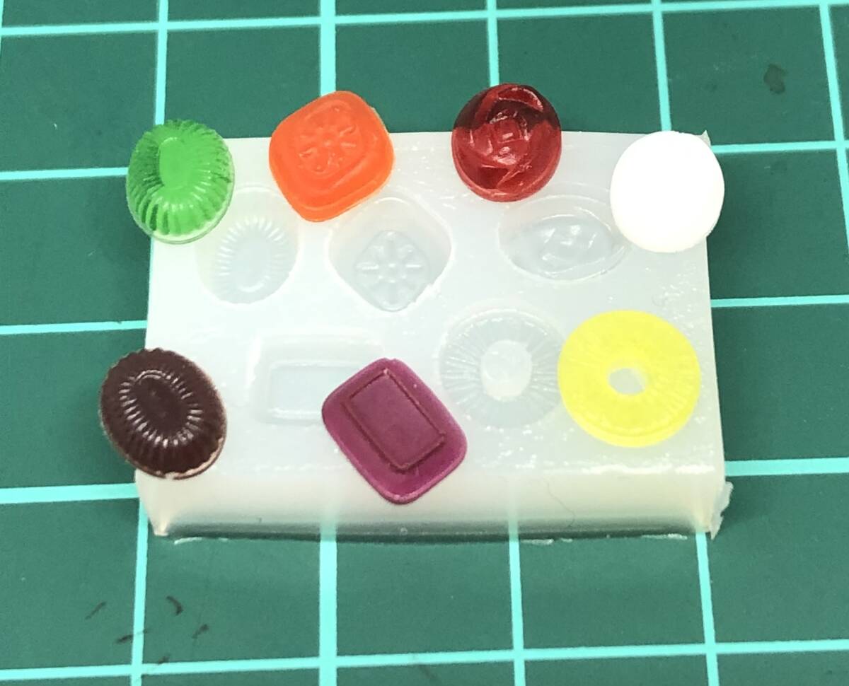 【極小ドロップ5種】シリコンモールド ネイルパーツ ミニチュア 型拍卖