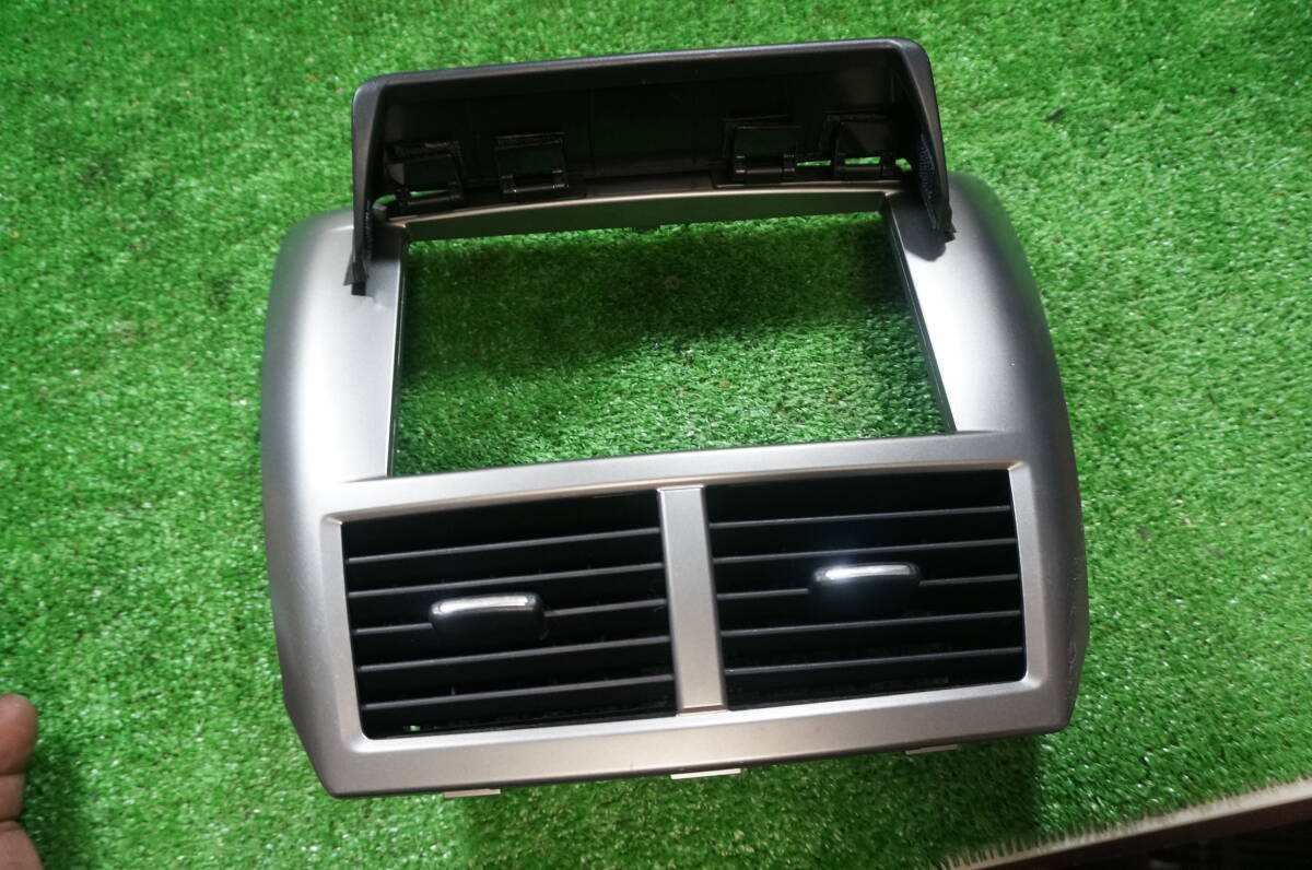 U116 スバル GP7 GJ7 インプレッサ センターパネル/ナビ オーディオ/エアコンスイッチ パネル/純正 72311-FJ270/フレーム拍卖