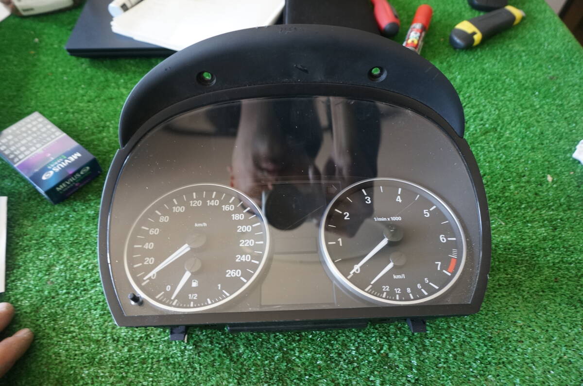 u204 BMW 3シリーズ ABA-VA20 E90 2007年 320i 純正 スピードメーターパネル 9141481-01拍卖