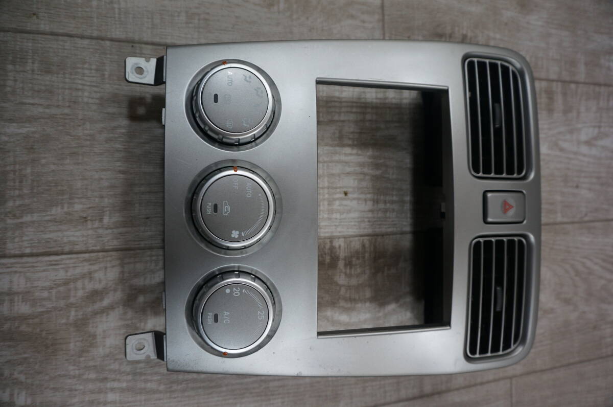 B138 スバル 純正 SG5 フォレスター オーディオパネル ルーバー エアコンスイッチ A/C 72311SA110拍卖