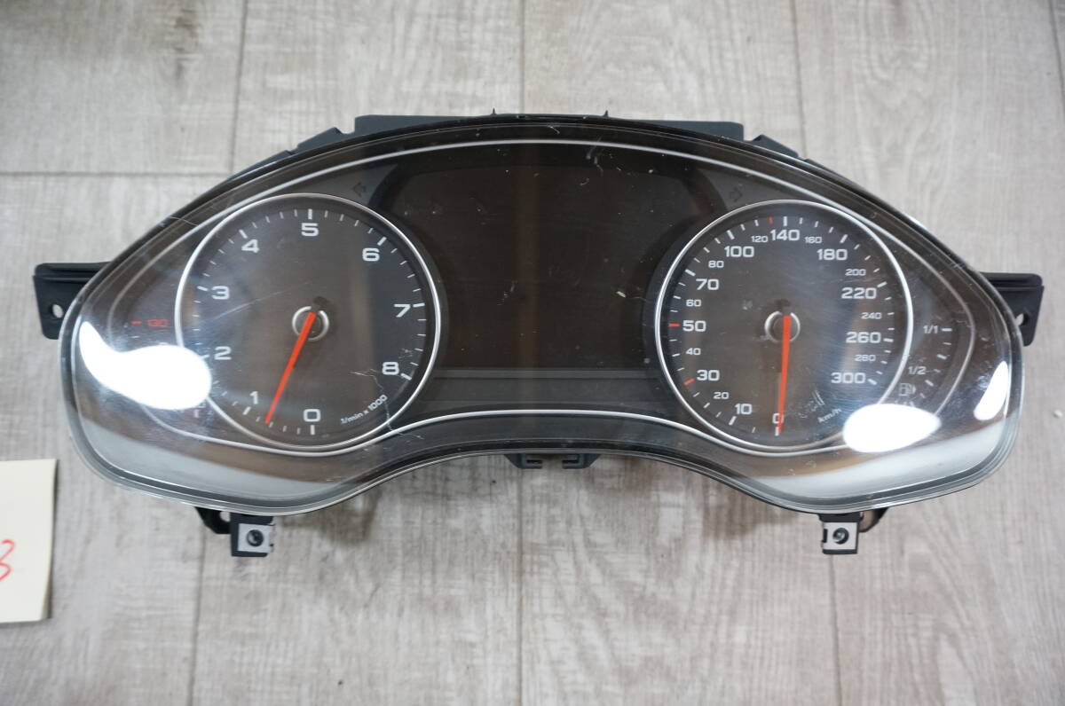 B193 アウディ A6 4GCHVS 2.8FSI クワトロ スピードメーター 4G8 920 932 B 拍卖