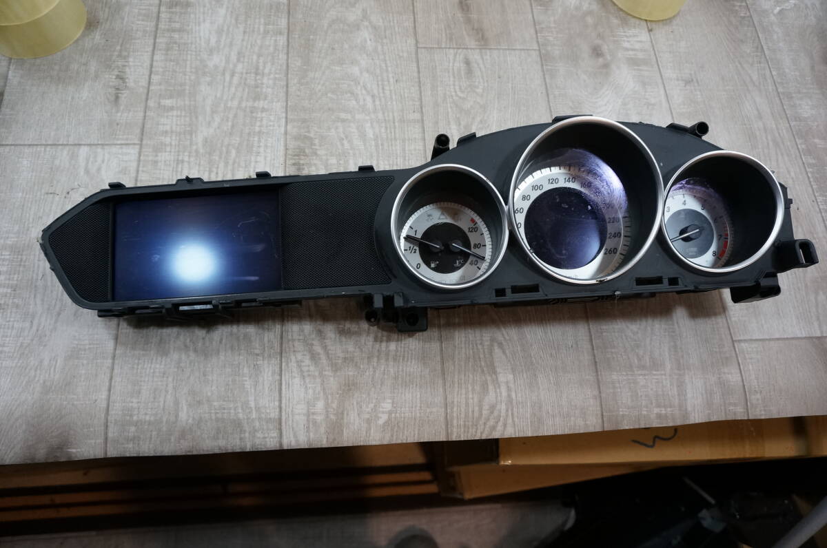 B196 ベンツ Cクラス DBA-204047 スピードメーター 197 A2049003508 A2C33257600 018183拍卖