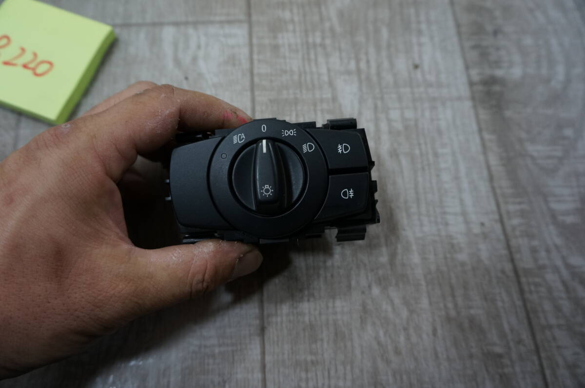 b220 BMW X1 E84 VL18 等 ライト スイッチ 品番 6932796 拍卖