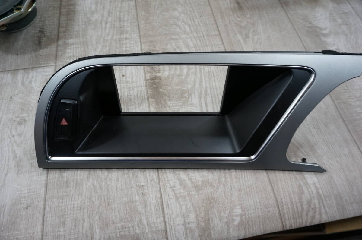 b229 AU022 8T アウディ A5 スポーツB クワトロ ナビ/マルチ モニター パネル/スイッチ付拍卖