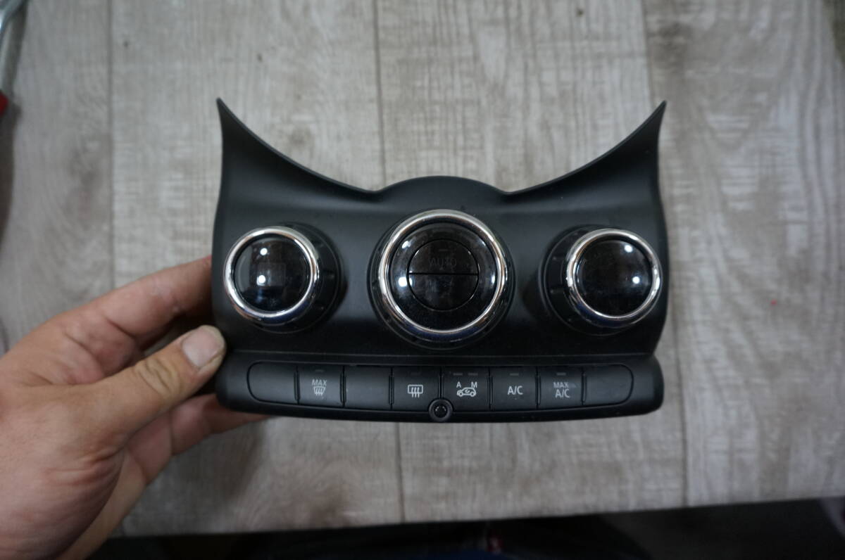 B240 BMW ミニ DBA-XS15 F55 2016年 COOPER 純正 エアコンスイッチパネル 9354509-03拍卖