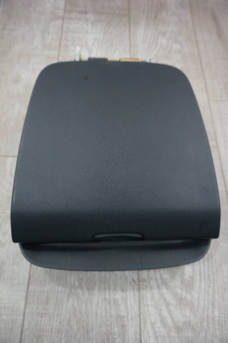 B139 スバル フォレスター SG5 ダッシュボード センター小物入れ 時計付(動作OK) 傷・汚れ少々 現状販売 中古 85201 sa030拍卖