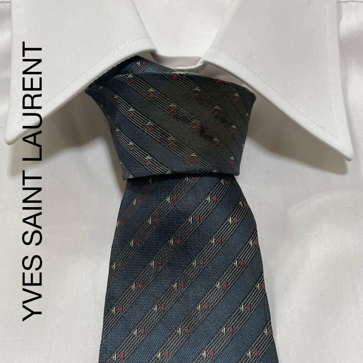 YVES SAINT LAURENT イヴサンローラン ストライプ ジャガード シルク ネクタイ ブルー系 TG1213拍卖