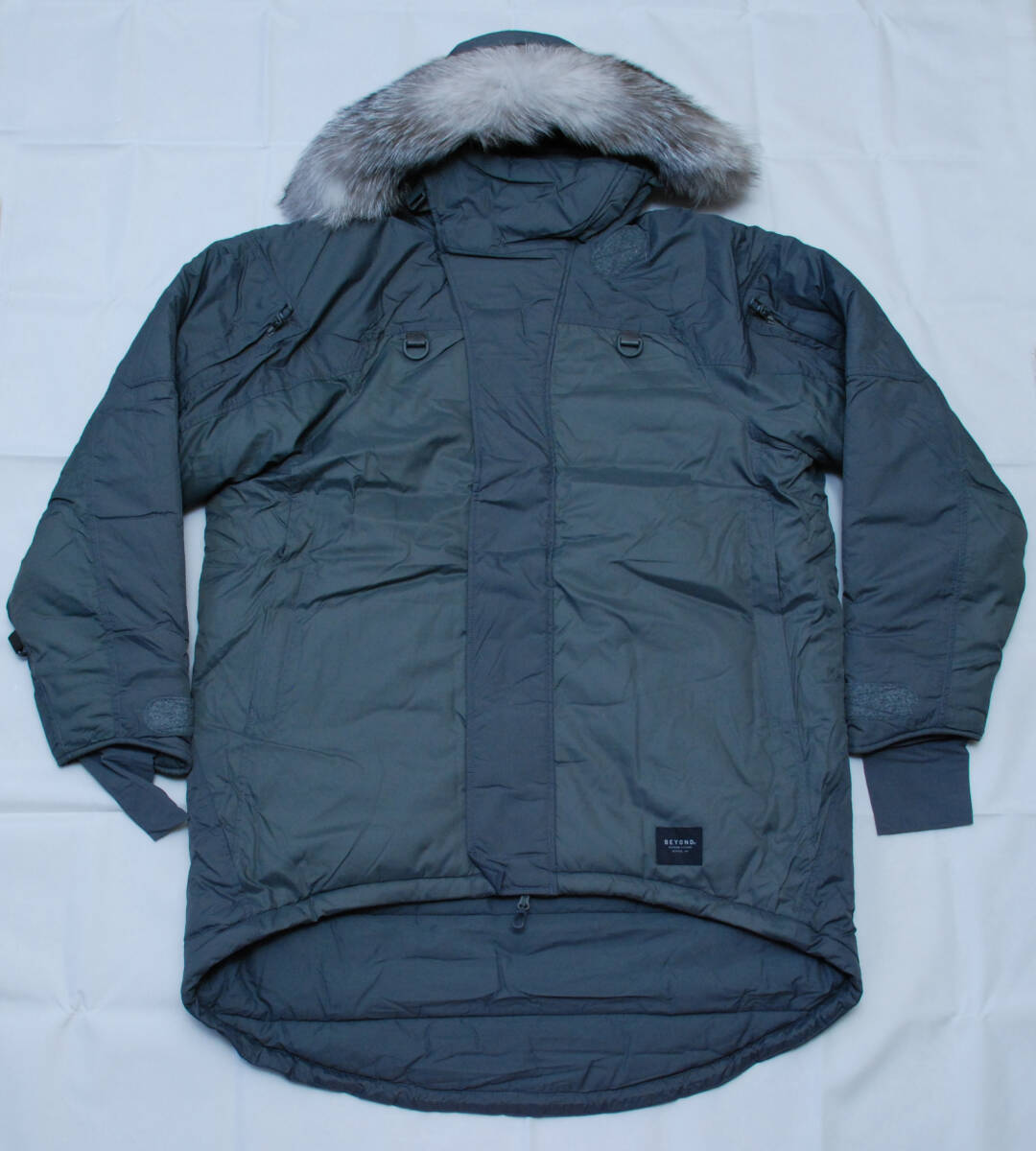 新品未使用 極寒仕様 BEYOND CLOTHING Allta Polar L8 Parka ジャケット L R プリマロフトゴールド (ecwcs level7)拍卖